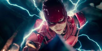 A promo for The Flash will air at the Super Bowl marking the first time Warner Bros. will do this in 17 years.